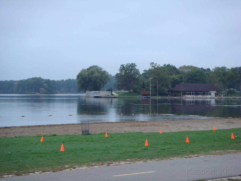 007 Kensington Run [2008 Sept 27].JPG - The Kensington Challenge 15K September 27, 2008. Run in Kensington Metro Park outside of Milford Michigan. Cool and overcast day, great for a run around the lake.